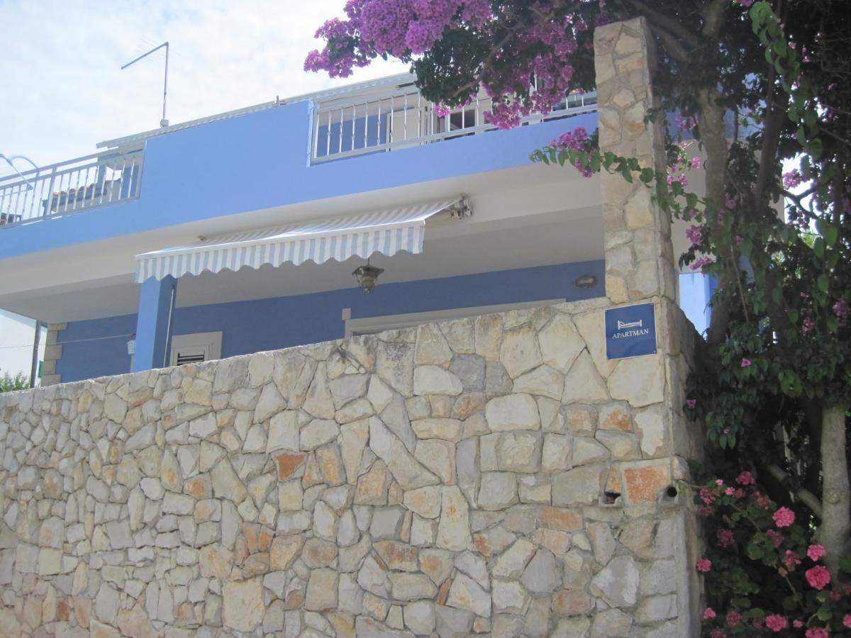Apartments By The Sea Maslinica, Solta - 14748 外观 照片